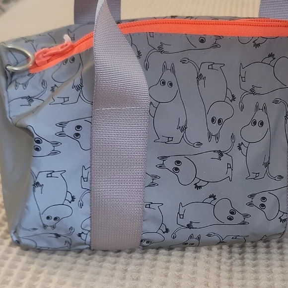 NWT Gray Reflective Tote Bag with Moomin Print - Picture 8 of 14